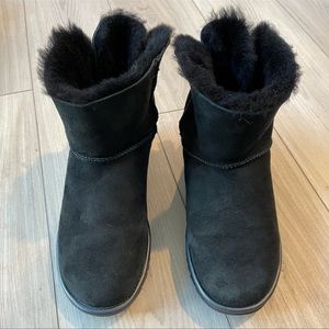 Ugg Boots- Black single Bailey bow- womens size 9
